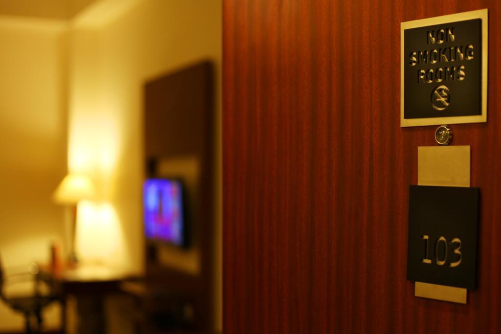 Continent Nakodar Hotel & Resorts Стая снимка