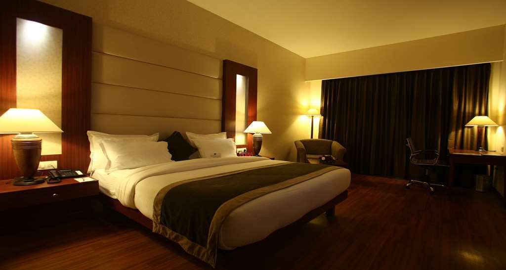 Continent Nakodar Hotel & Resorts Стая снимка