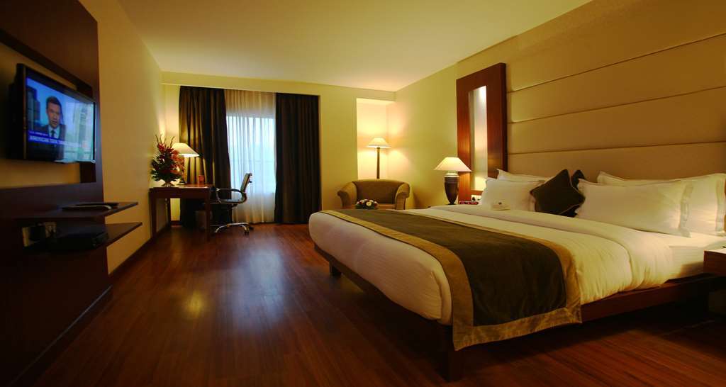 Continent Nakodar Hotel & Resorts Стая снимка
