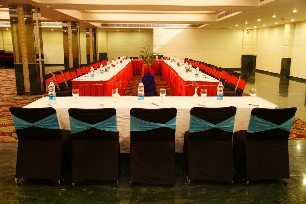 Continent Nakodar Hotel & Resorts Екстериор снимка