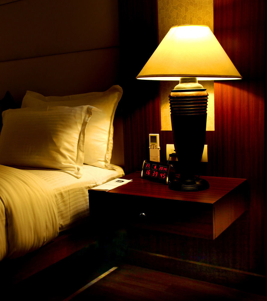 Continent Nakodar Hotel & Resorts Екстериор снимка