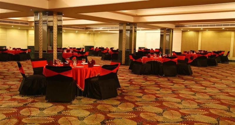 Continent Nakodar Hotel & Resorts Екстериор снимка